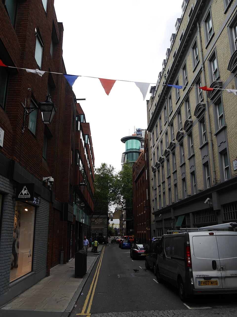 Mercer Street & Seven Dials–Long Acre passages